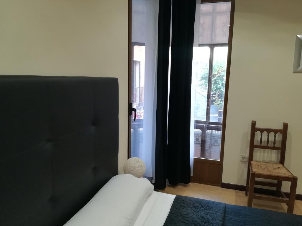 Hostal Palacios Toledo Esterno foto